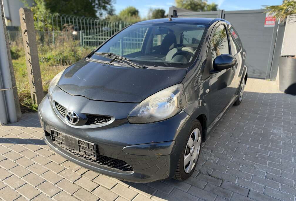 Toyota 1.0i VVT-i