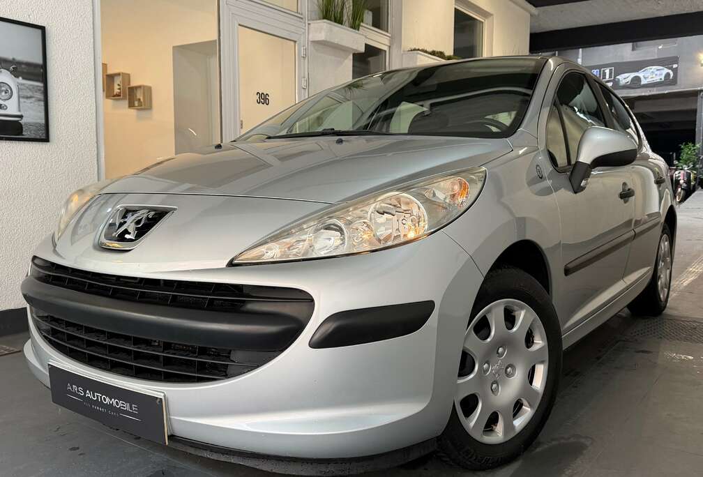 Peugeot 1.4i - Airco - Comme Neuve - Garantie 12m