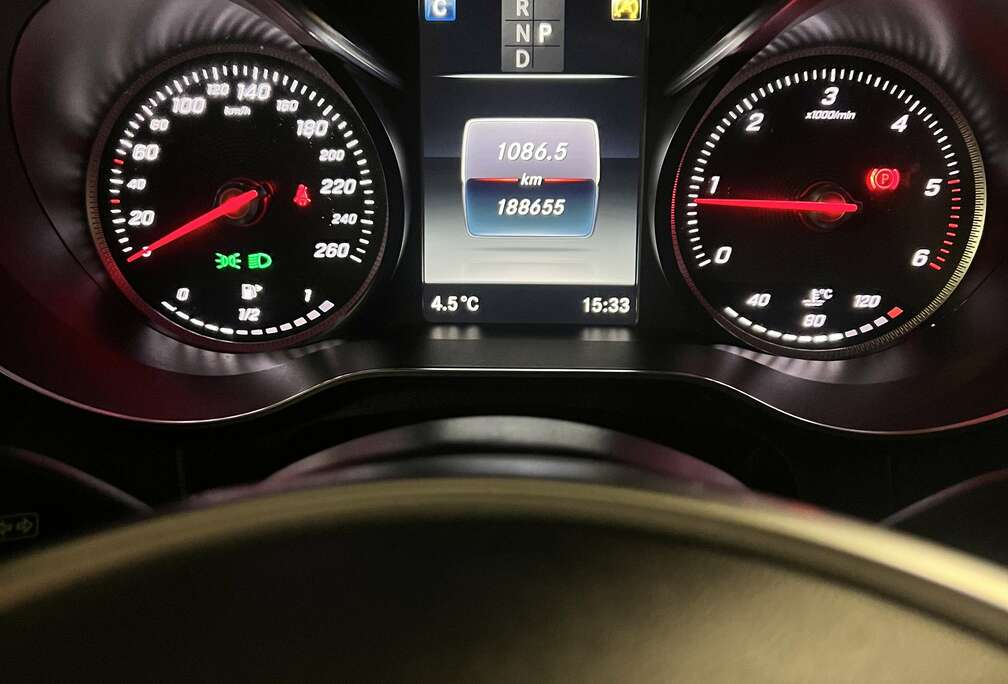 Mercedes-Benz Coupé 220d 9G-Tronic