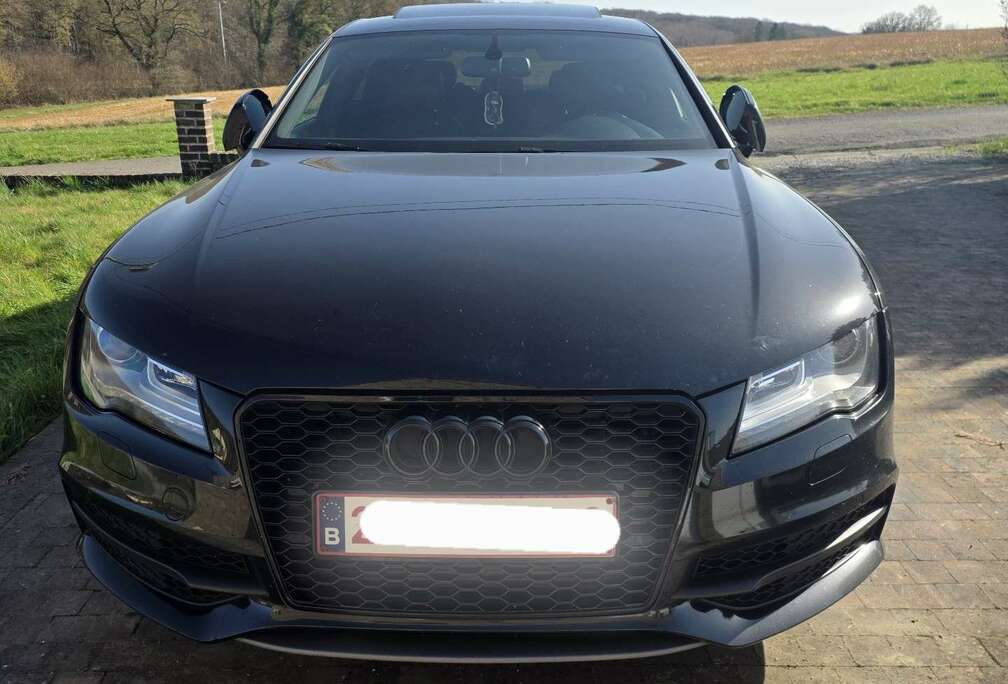 Audi 3.0 TDi V6 Quattro S line tronic