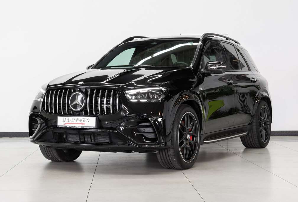 Mercedes-Benz 4M+ HYBRID Night 22\