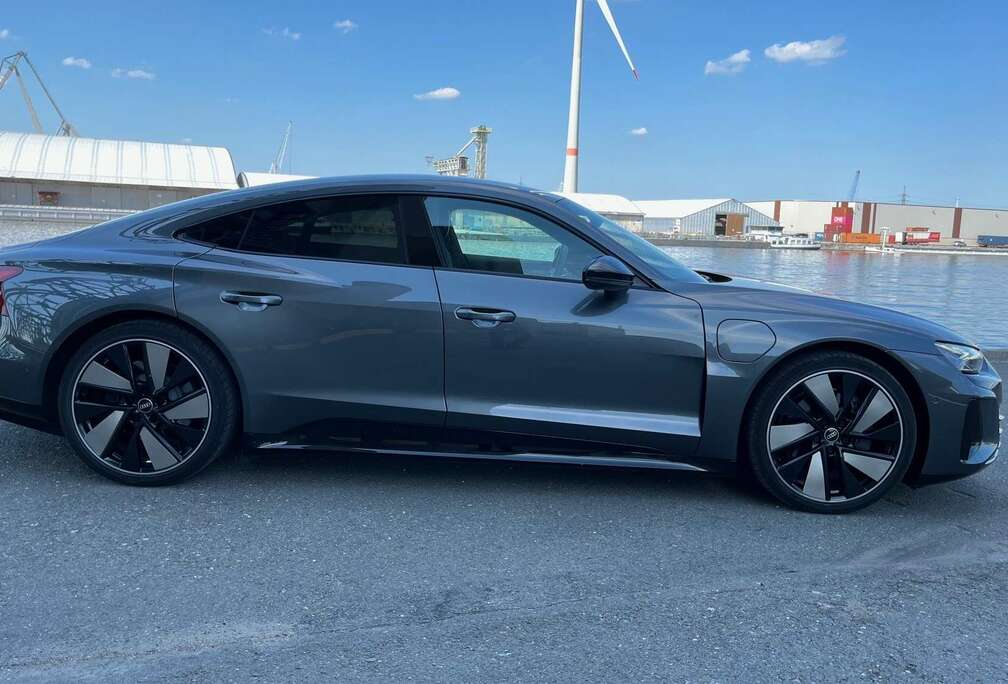 Audi Audi e-tron GT quatro / B&O/ActiveCruisecontr/Pano