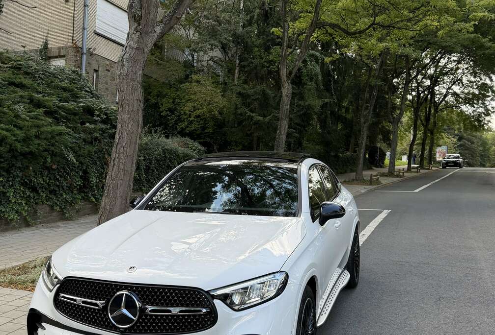 Mercedes-Benz Premium- Full Option