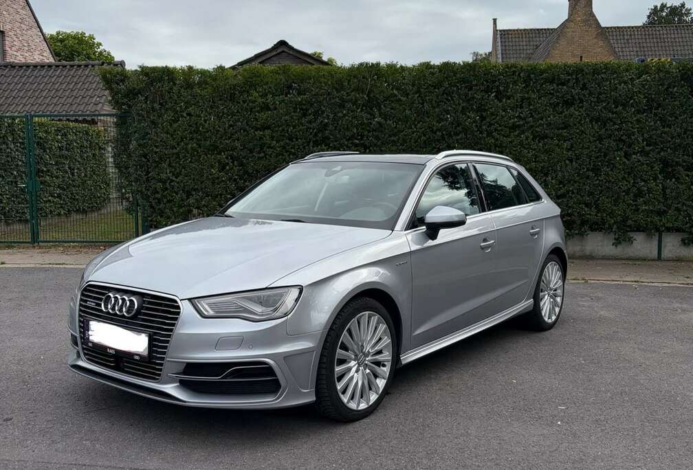 Audi Sportback e-tron 1.4 TFSI PHEV Ambiente S tronic