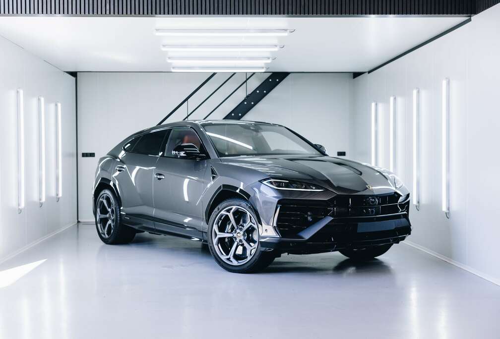Lamborghini SE PHEV Massage - B&O 3D Sound - Night Vision - Trekhaak - Style Pack