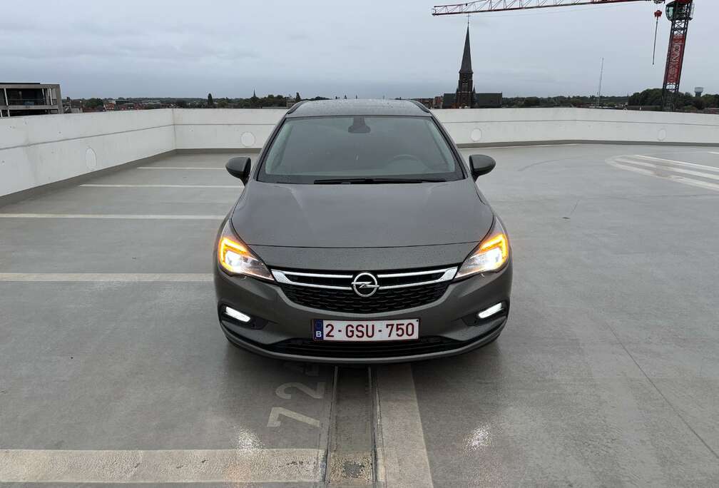 Opel 1.6 D (CDTI) Sports Tourer Innovation