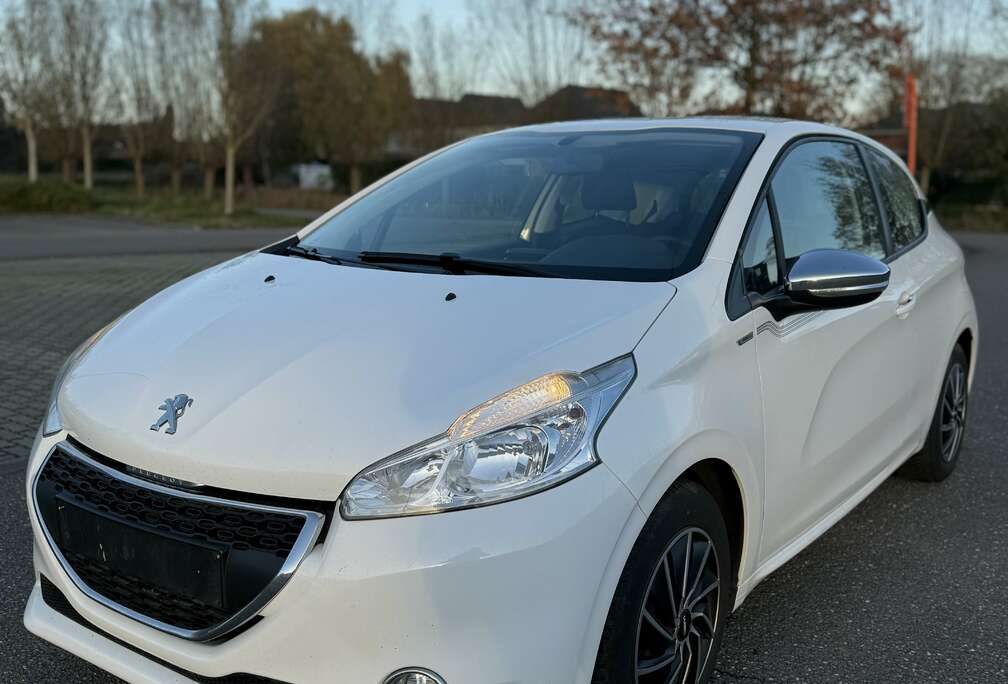 Peugeot 95 VTI Allure gekeurd voor verkoop