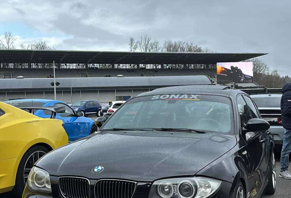 BMW 130i