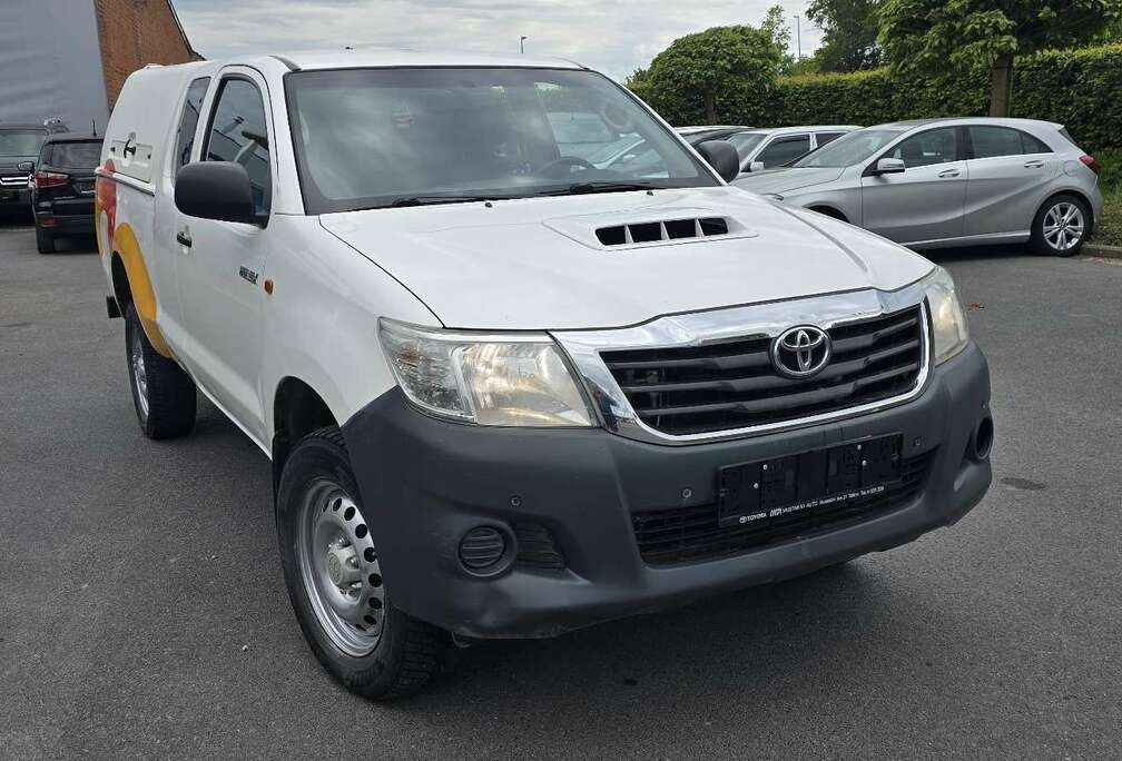 Toyota Hilux 2.5 D-4D 4WD extra cabine