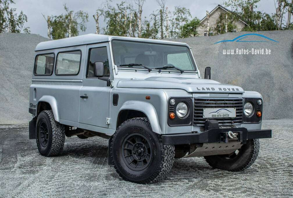 Land Rover 110 VAN TD4 2.4 Turbo - D / 4X4 / LICHTE VRACHT / TREKHAAK / WINCH / SPORTSTUUR