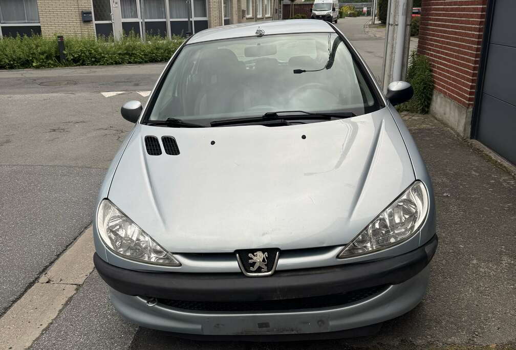 Peugeot 1.4i JBL