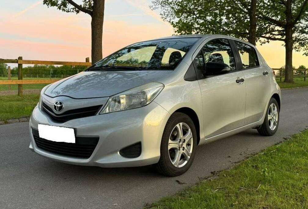 Toyota 1.0i VVT-i Luna