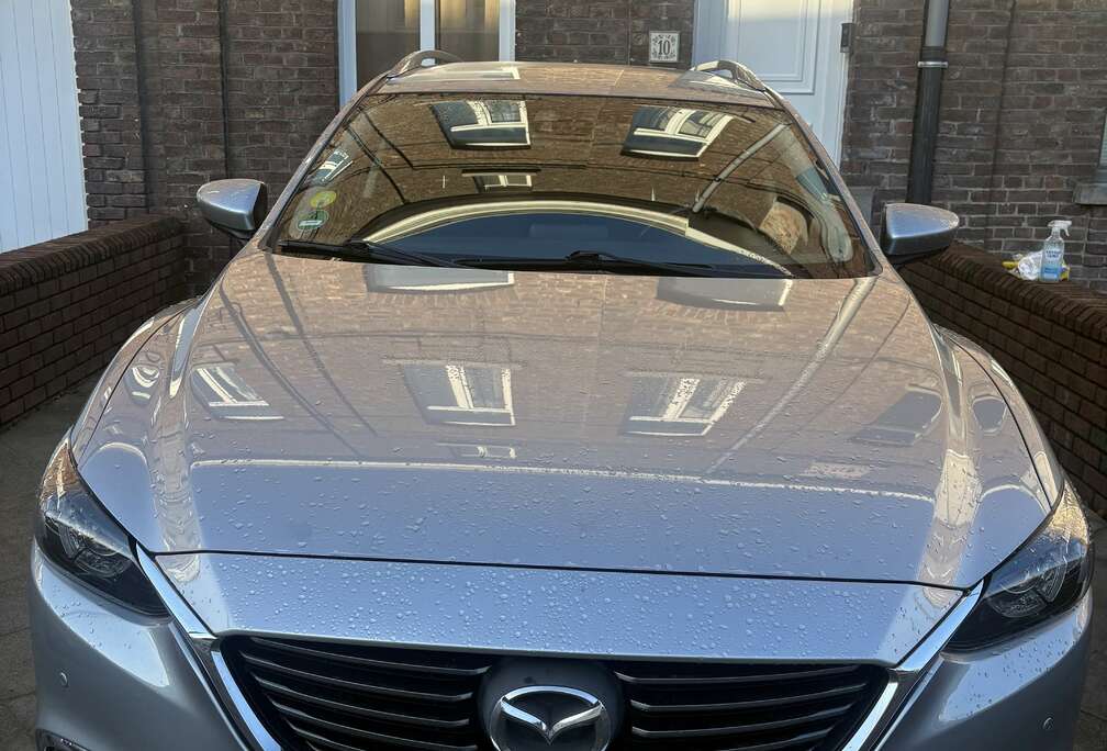 Mazda 2.2 D Skydrive Premium Edition