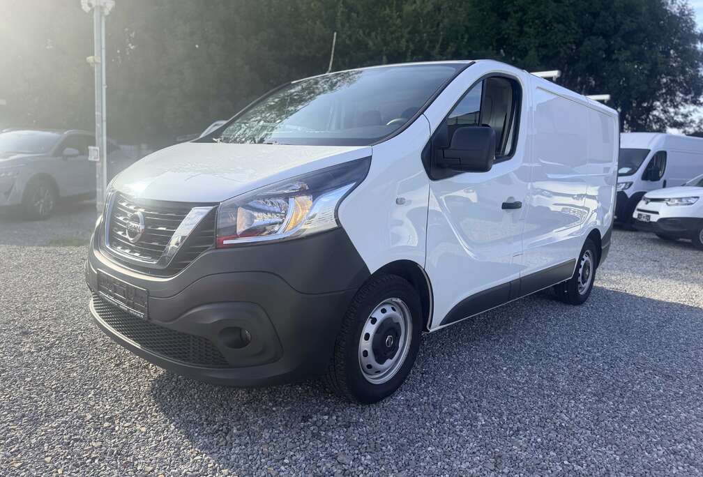 Renault 2.0 dCi 27 L1H1 CLIM 3 PLACES CLIM