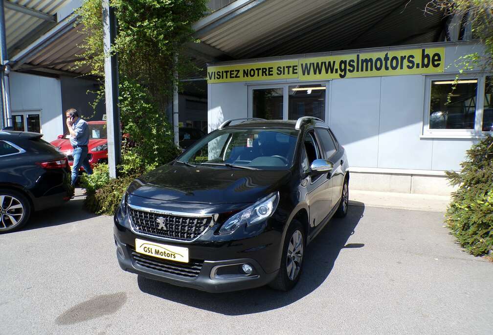 Peugeot 1.2i 82cv noire 10/18 56.615km Airco GPS Bluetooth