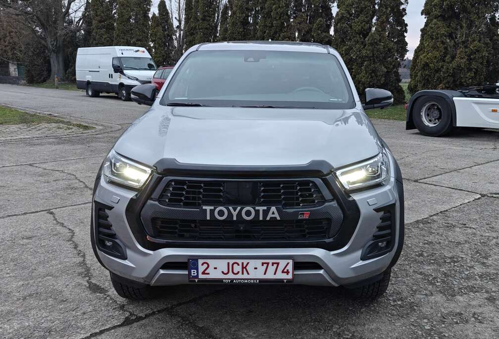 Toyota Hilux 2.8 D-4D 4WD GR Sport