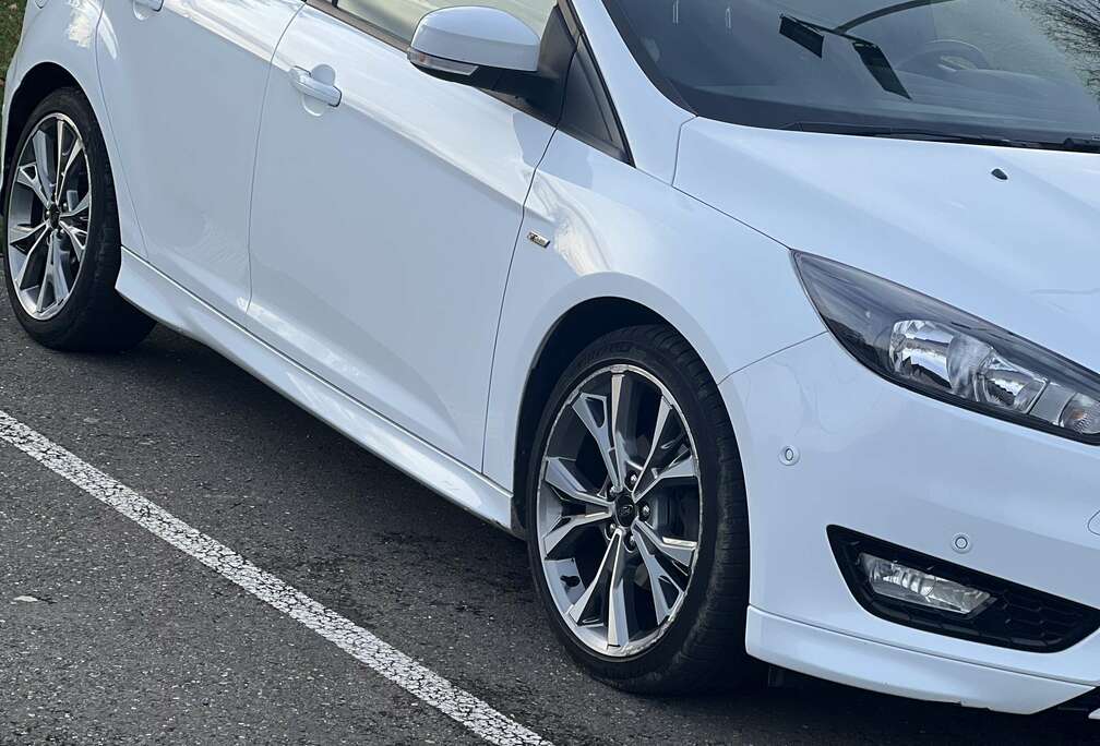 Ford Focus 1.0 EcoBoost ST-Line