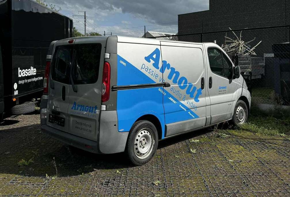 Renault Trafic 2.0 dCi 115 L1H1