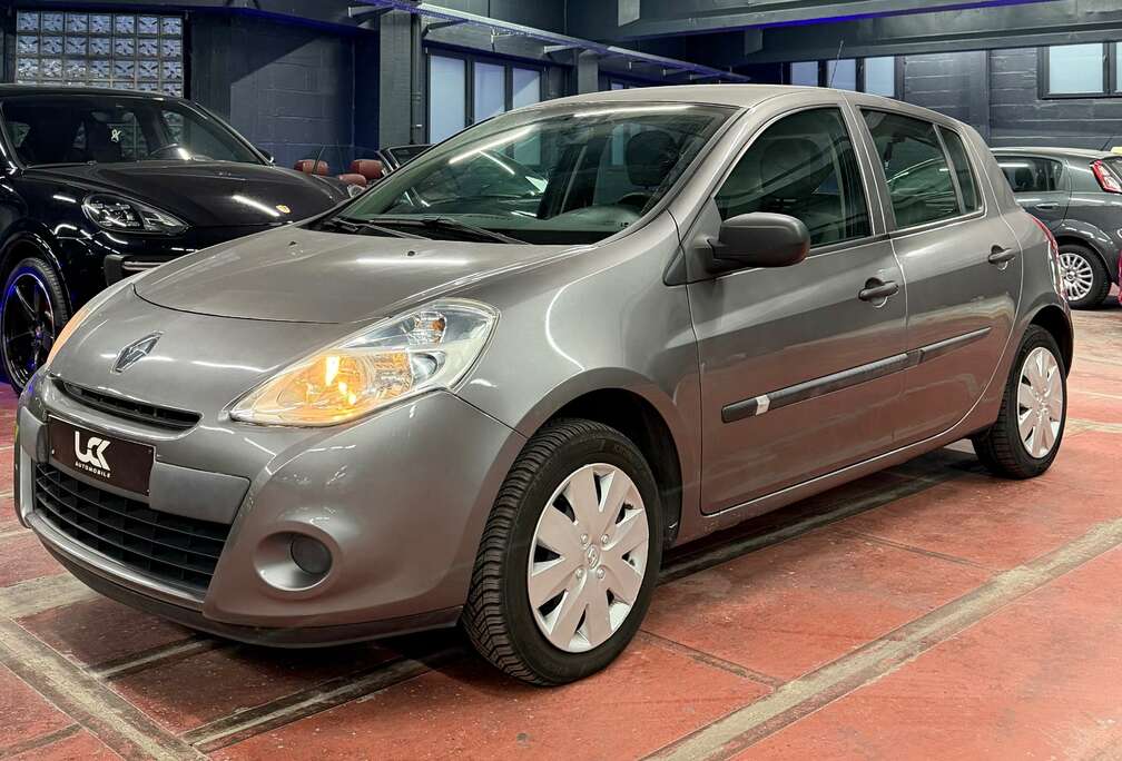 Renault Clio 1.2i Authentique