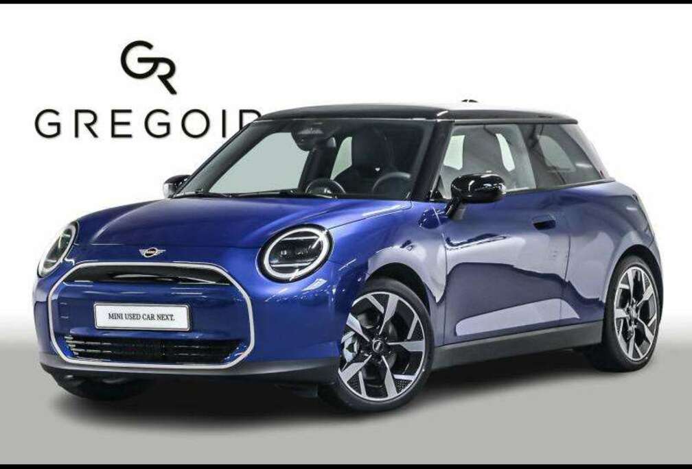 MINI FAVOUREDTRIMPANOHUDCOMFORTCAMNAVI