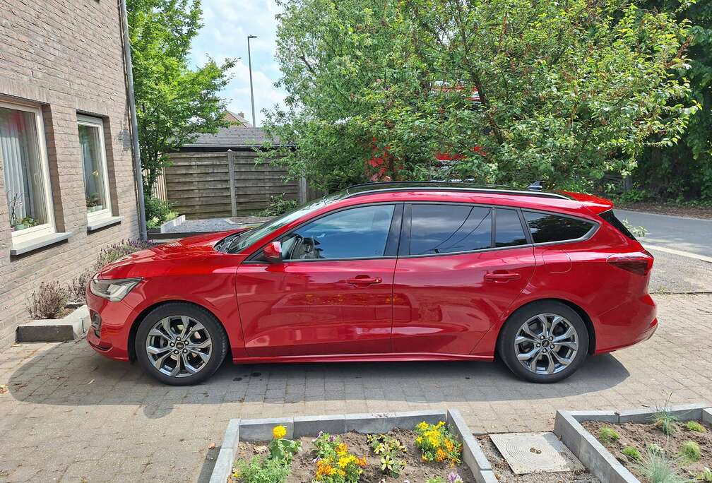 Ford Focus Clipper 1.5 EcoBlue ST-Line