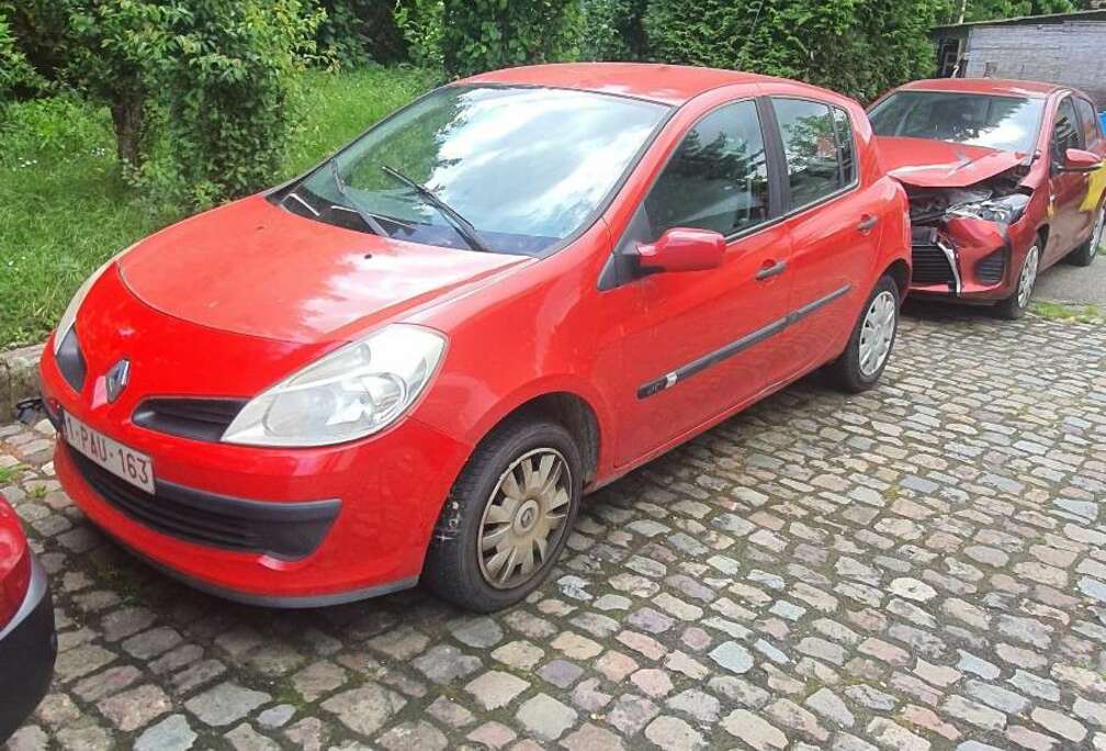 Renault Clio 1.5 dCi.... pour PIECES