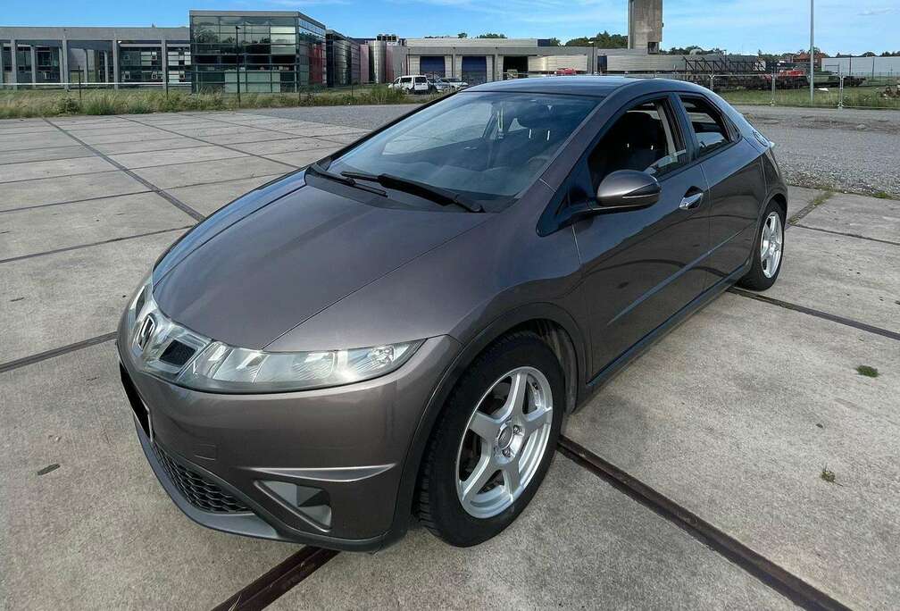 Honda Civic 1.4i