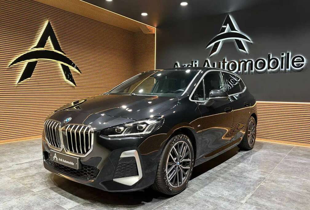 BMW iA Active Tourer *PACK M*CARPLAY*CAMERA*1ER PROPRIO*GARANTIE*
