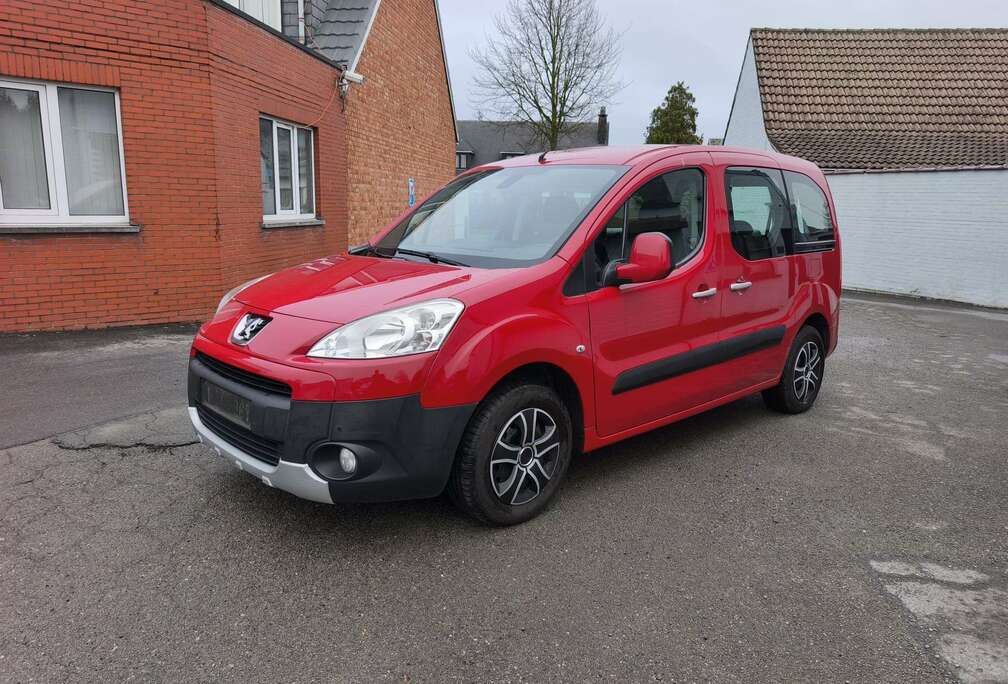 Peugeot 1.6 HDi 75 L1 FAP Komfort