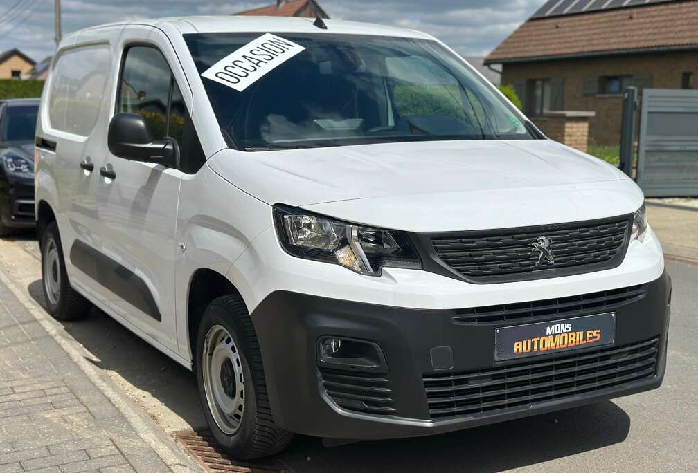 Peugeot 1.5 BlueHDi L1 PREMIUM @27.000 km@ 15700€ + tva