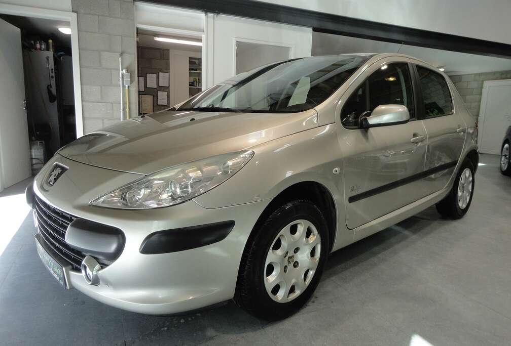 Peugeot 1.6 HDi D-Sign