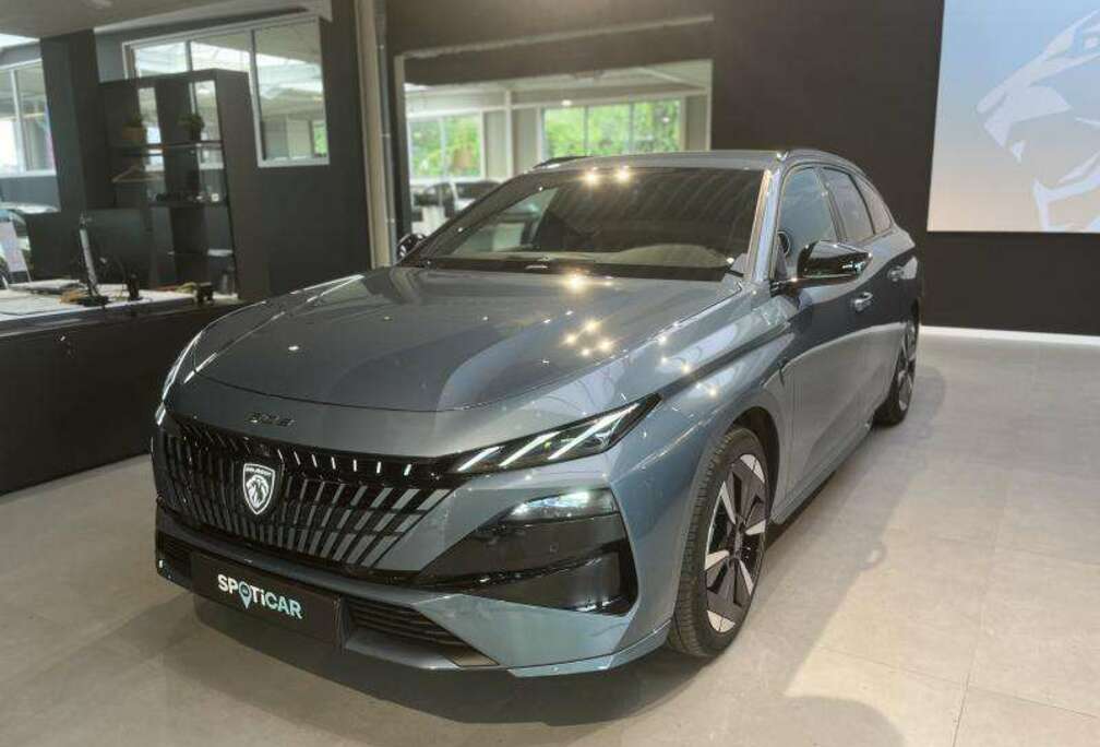 Peugeot GT Electrique 156PK Auto