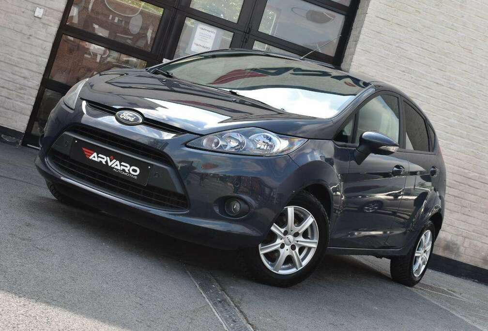 Ford 1.25i Titanium / Airco / PDC / Verw Zetels / Topstaat / Garantie