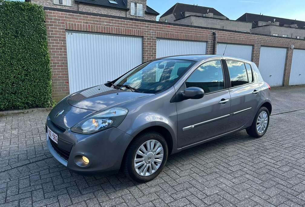 Renault 1.2i Authentique