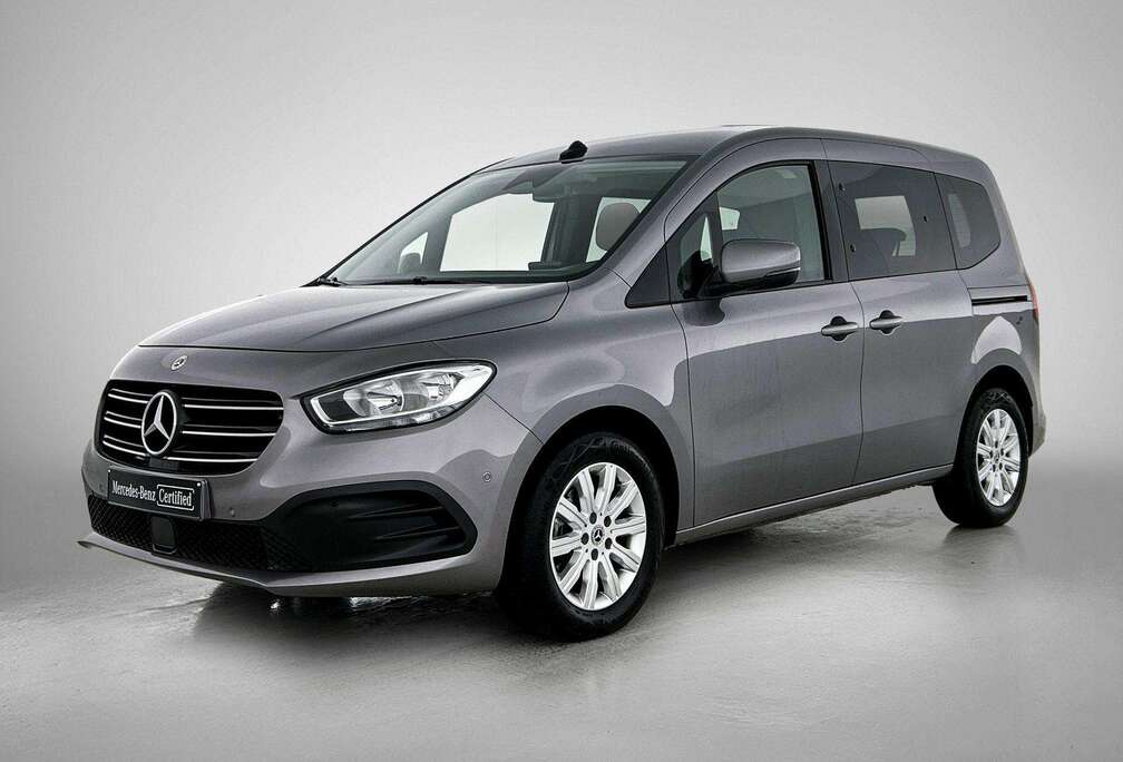 Mercedes-Benz 180 D L1 Progressive  Advantage Pack  Parkeerpak