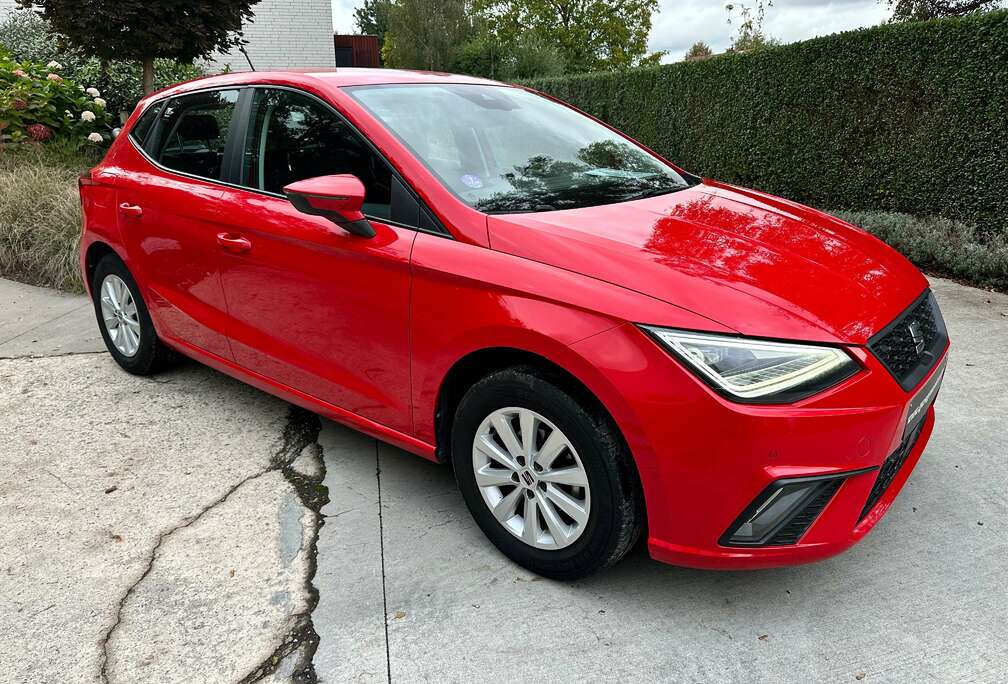SEAT Ibiza 1.0i MPI !*** Navi/camera***