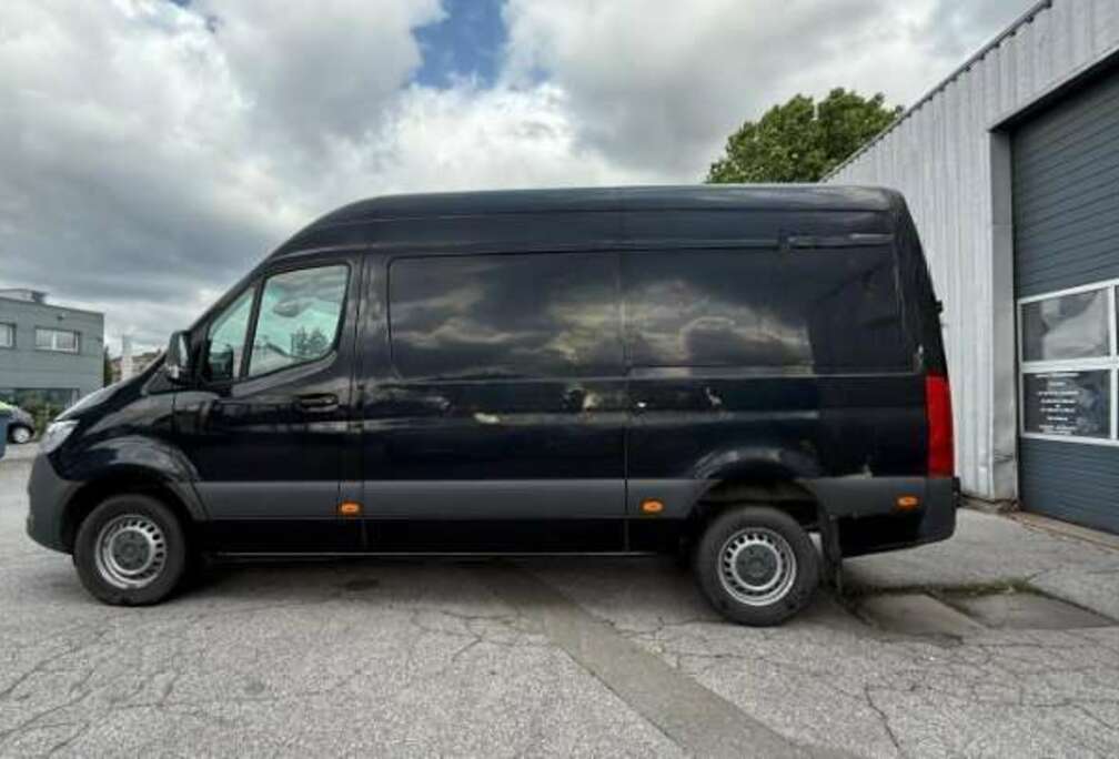 Mercedes-Benz 2.1CD1 120kw L2 RWD FUNCTIONAL