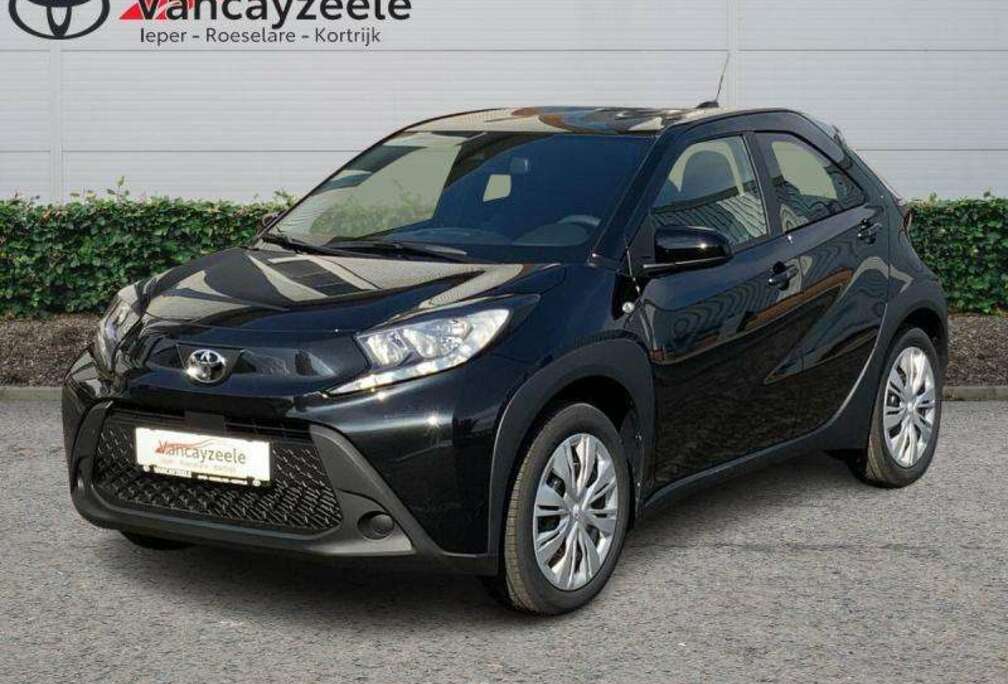 Toyota play+comfortpack+cam+apple car