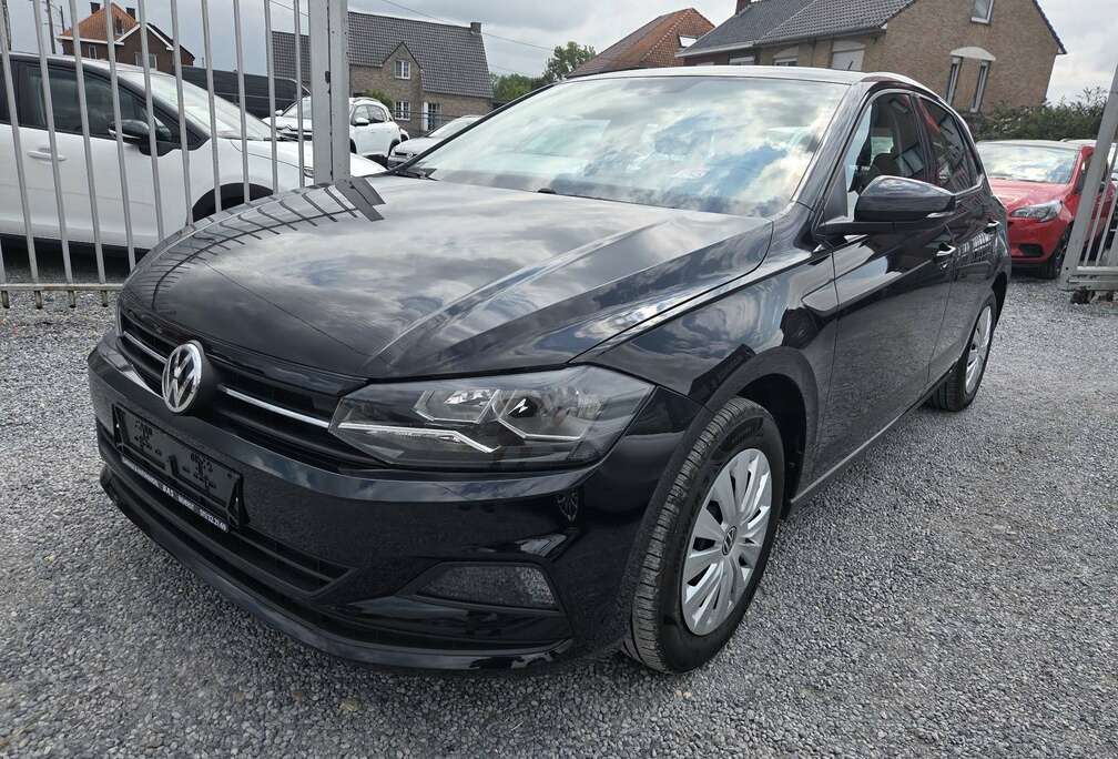 Volkswagen 1.6 TDI1jOMNIUMGARANTIECRUISECARPLAYDABPARKS