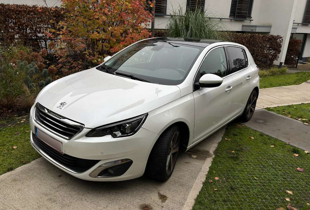Peugeot 308 1.6 e-HDi Feline STT