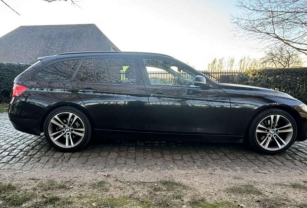 BMW 320d Touring Sport Line