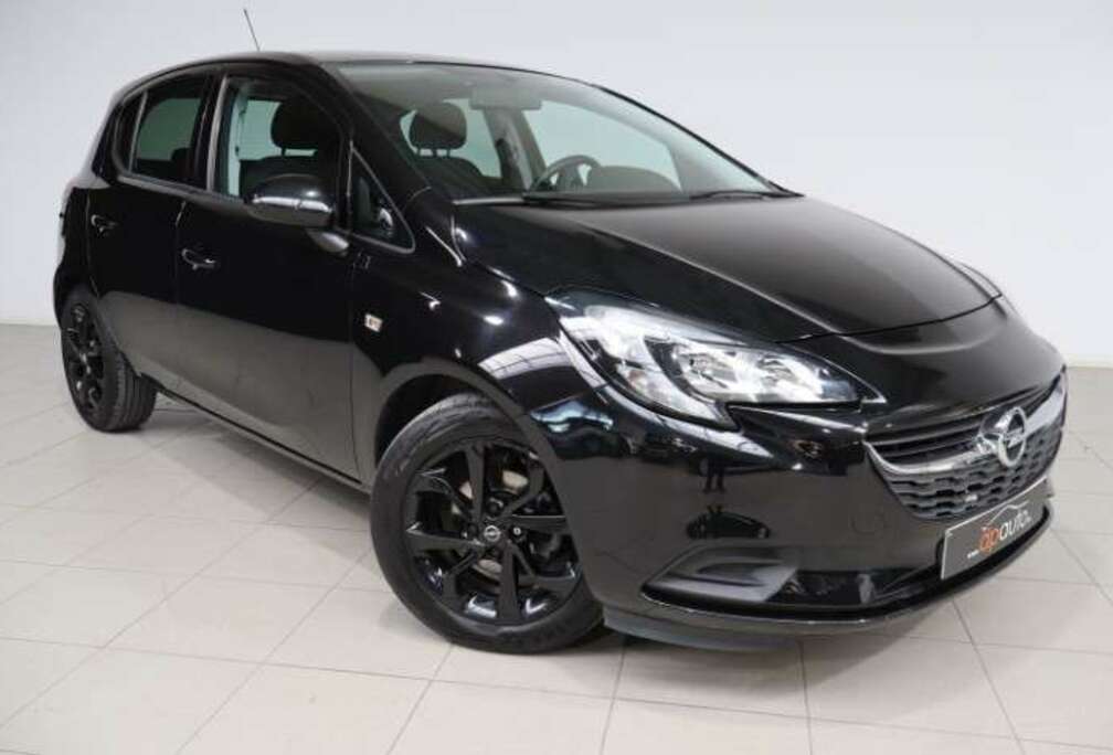 Opel Corsa 1.2i Black Edition