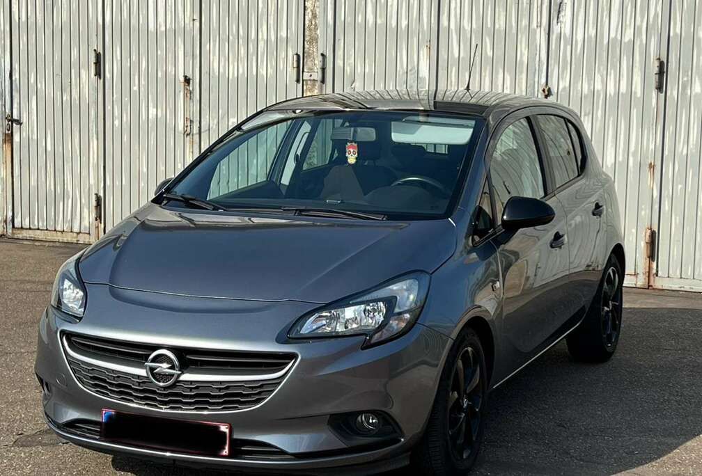 Opel 1.2 black édition