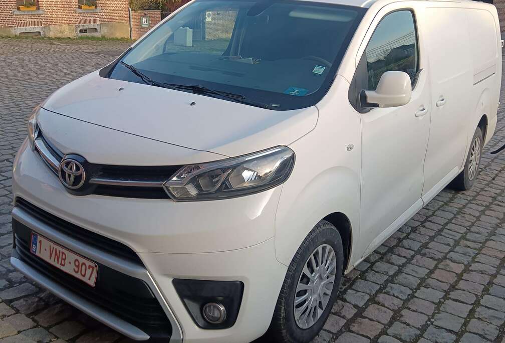 Toyota 2.0 D-4D Medium Active S