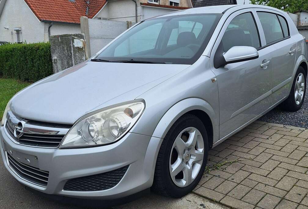Opel Astra 1.9 CDTi Sport
