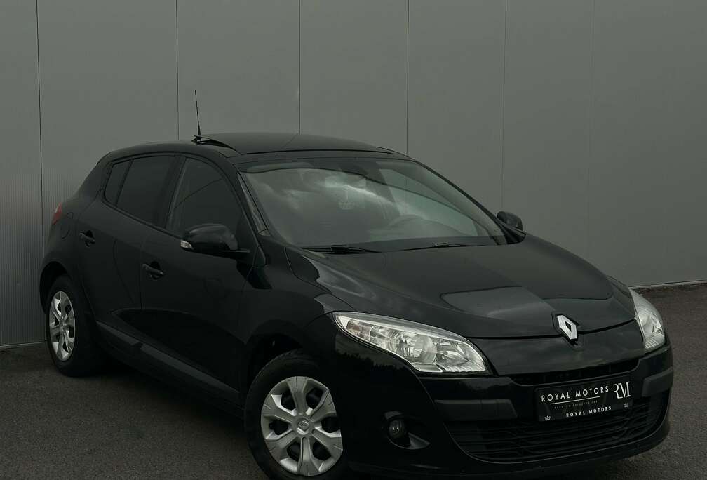 Renault Megane 1.5 dCi TomTom Edition FAP EDC