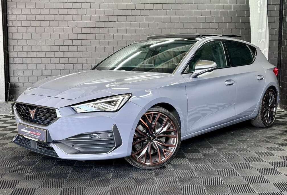 2.0 TSI 300CV ** Toit Pano**Volant SS** Caméra **