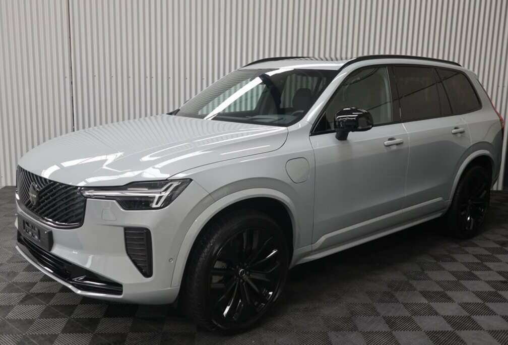 Volvo T8 Recharge Plug-in Hybrid AWD Nieuw Model Plus Black Edition Nappa leder Trekhaak Head-up Camera 360