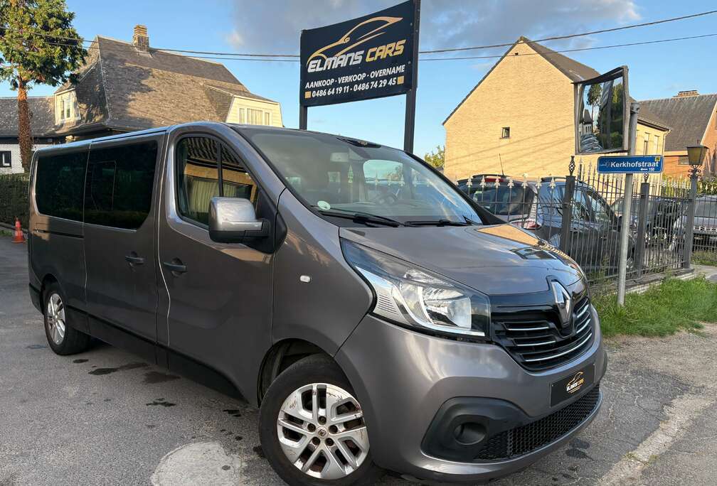 Renault 1.6 dCi // 9 PLACES // Airco // Navigation // Cruise Control // Caméra // Attache remorque