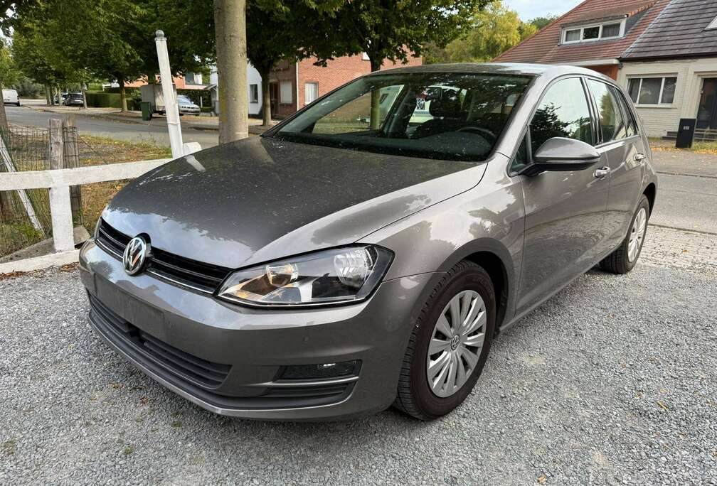 Volkswagen Golf 1.6 CR TDi Highline DSG